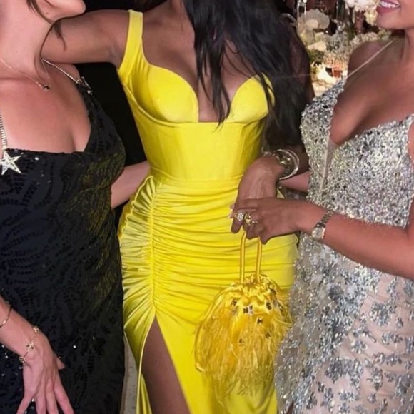 Lia Stublla Custom Yellow Gown - Picture 5 of 5